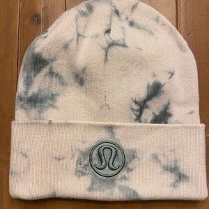 lululemon athletica Tie-Dye Beanie - White and Blue